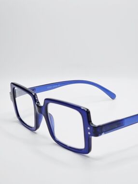 The Studio Square Unisex Reader